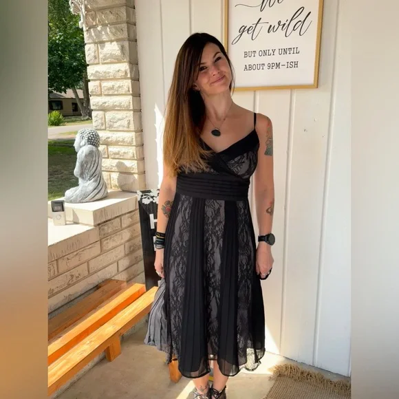 Anne Taylor Loft Lace Dress Formal/Fun sz:6 - Picture 8 of 8